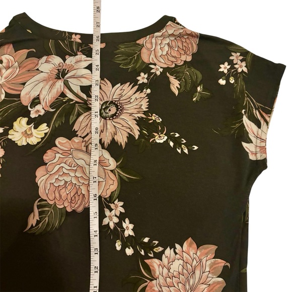 Workshop Republic ✨$8 when bundled✨floral Blouse - Picture 4 of 8